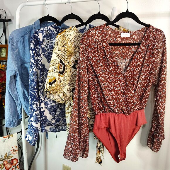 FUN Casual BOHO Blouses BUNDLE Sz SMALL Women's Long & Short Sleeve MIXED LOT - Picture 1 of 10
